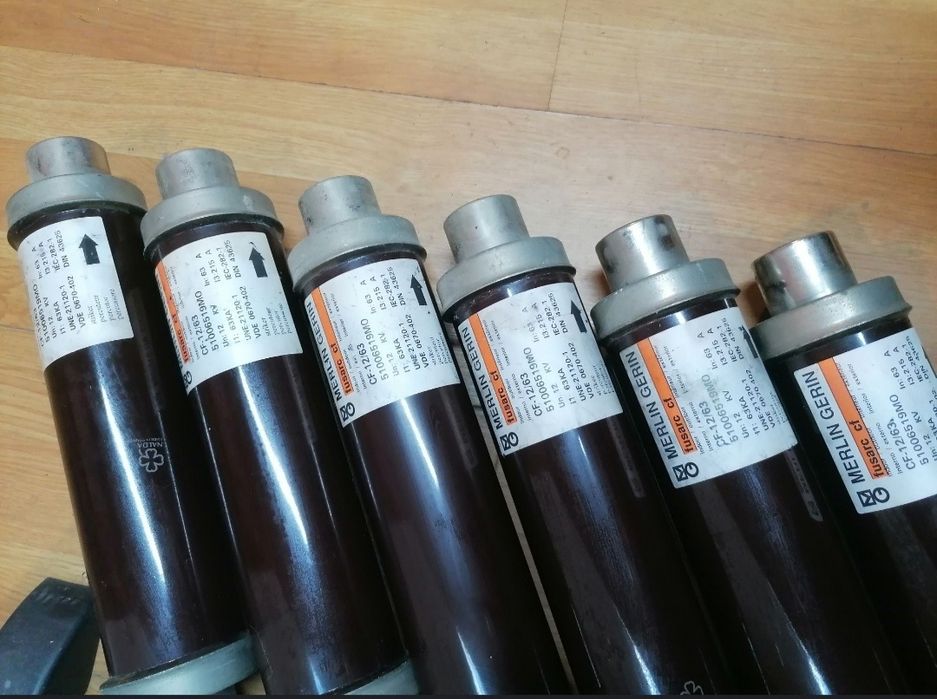 Siguranta medie tensiune Merlin Gerin 6..12 kV - 24kv, 63A, 360mm-45mm