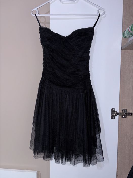 Черна елегатна рокля