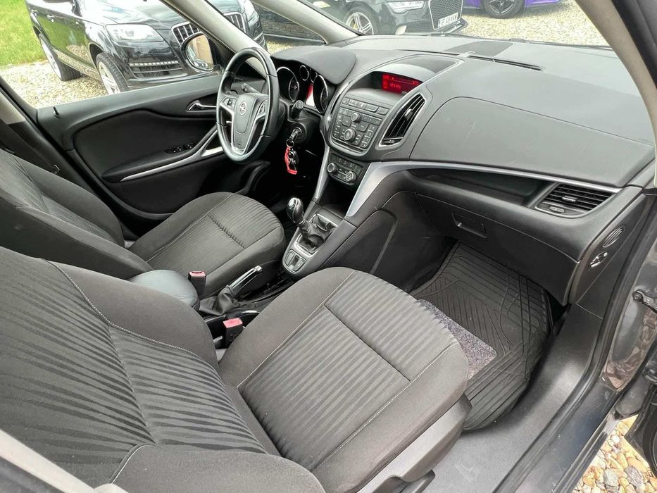 Opel Zafira 2014  7  locuri 1.6 benzin