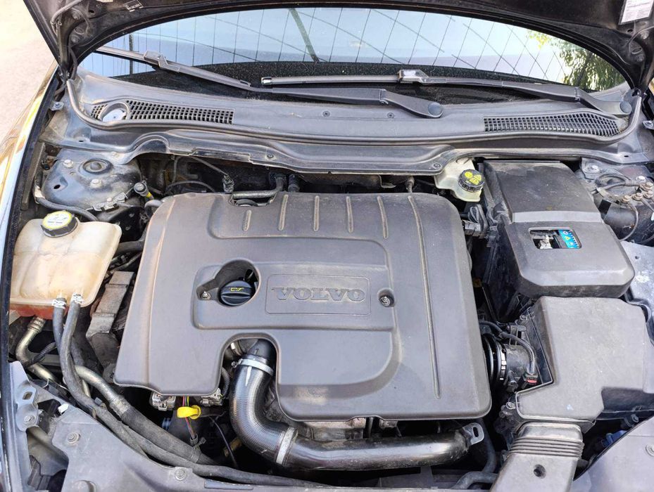 Продавам VOLVO C30