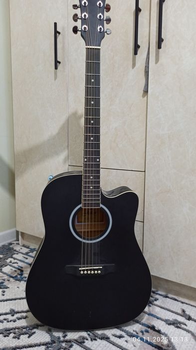 Гитара Joker 41", матовый чёрный цвет, отличное состояние!