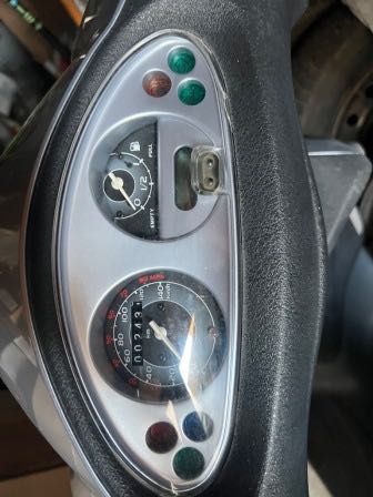 Скутер Piaggio Fly 150cc