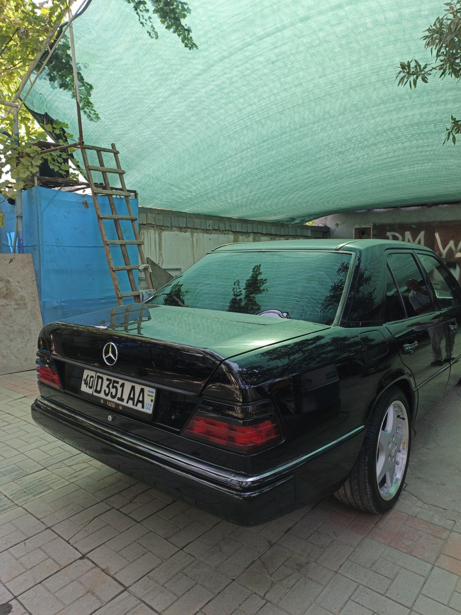 Mercedes w124 сотилади