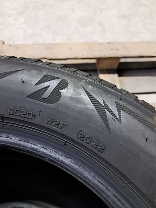 4 anvelope iarnă 205 60 r16 Bridgestone