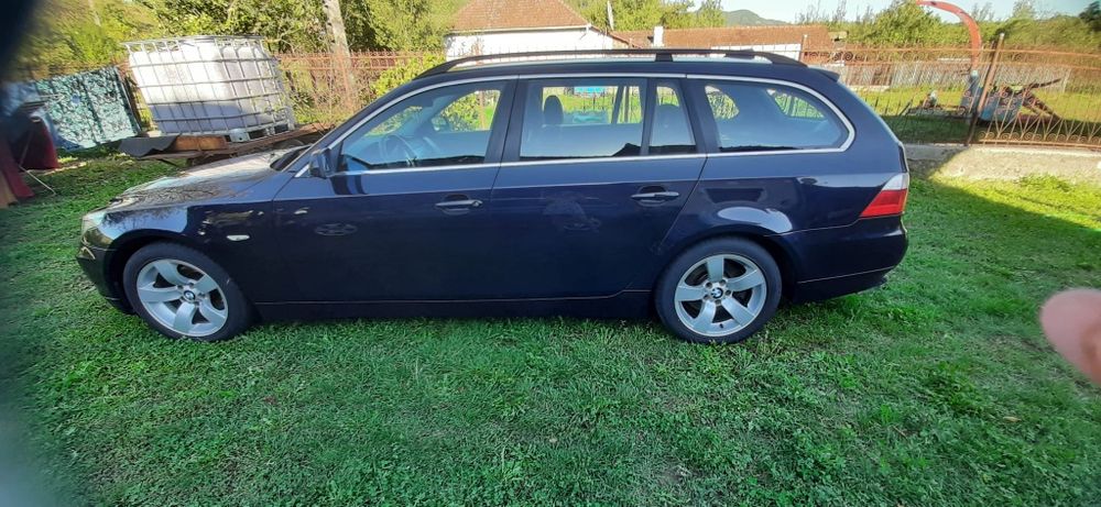 Se oferă spre vânzare BMW 520 e60