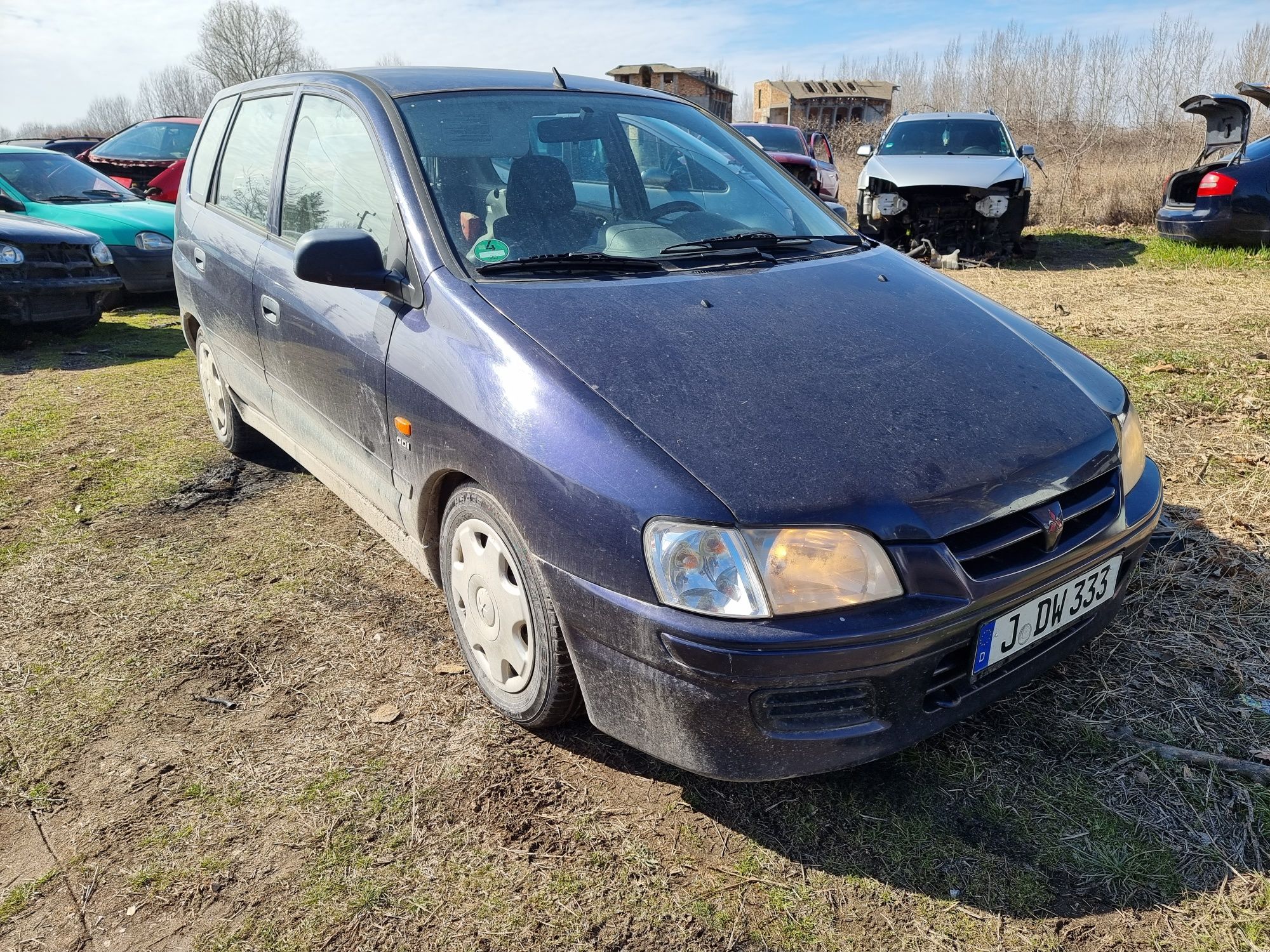 ️mitsubishi space star 1.8GDI  бензин 2000 г   само на части