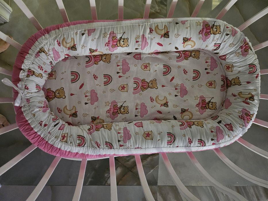 Вана , гнездо и подложка за вана за новородено момиченце