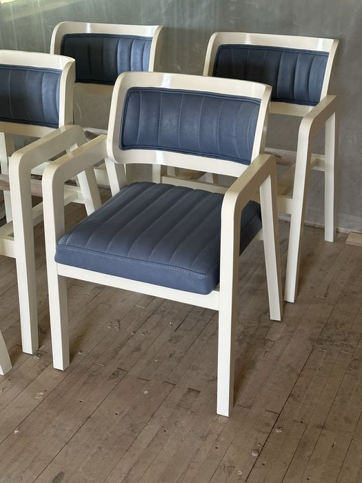 Oshxona va kafelar uchun stul 65$