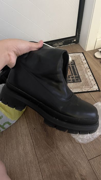 Продаю сапоги срочно