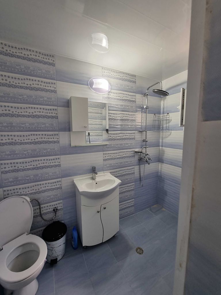 Дава се под наем Тристаен апартамент в Разград, Освобождение - 90 кв.м за 510 € - Снимка #9