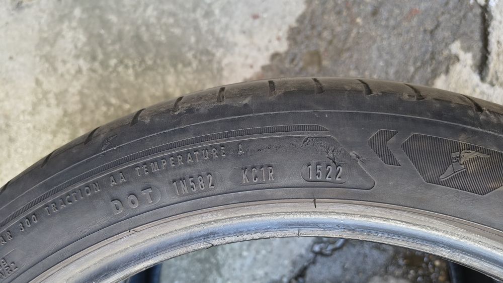 Vând cauciucuri Good Year Eagle 225 45 19 vară. 400 lei - 4 bucăți.