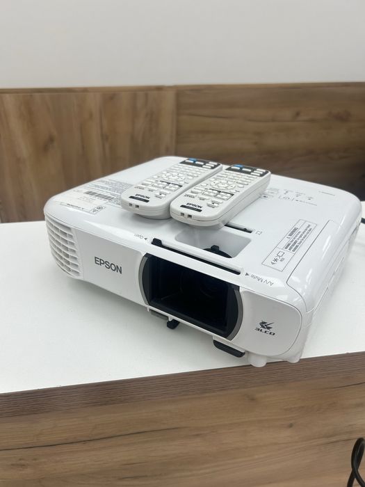 Проэктор epson/Актив Маркет