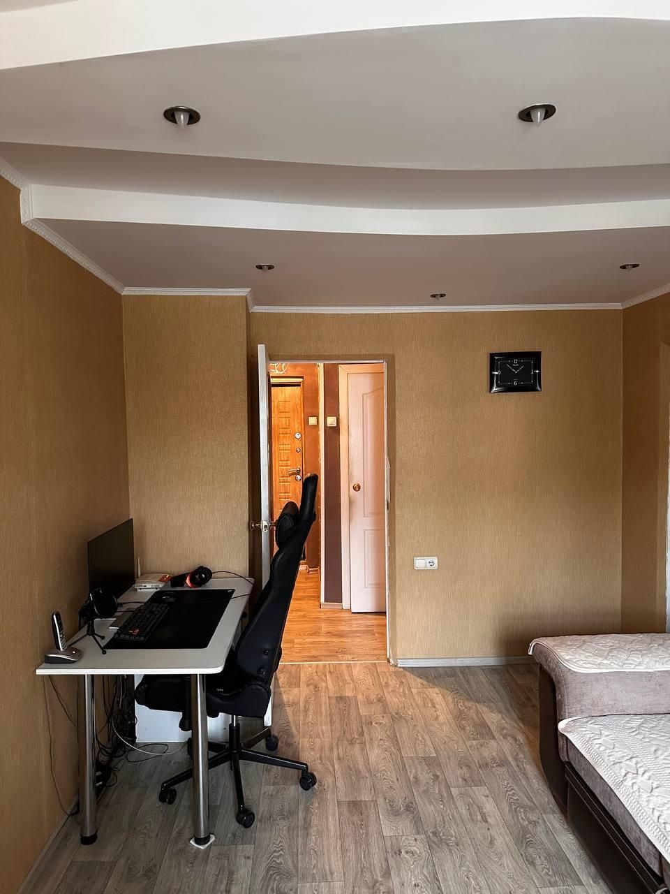 Продам 2 комн.квартиру в районе АРС , маг.Янтарь