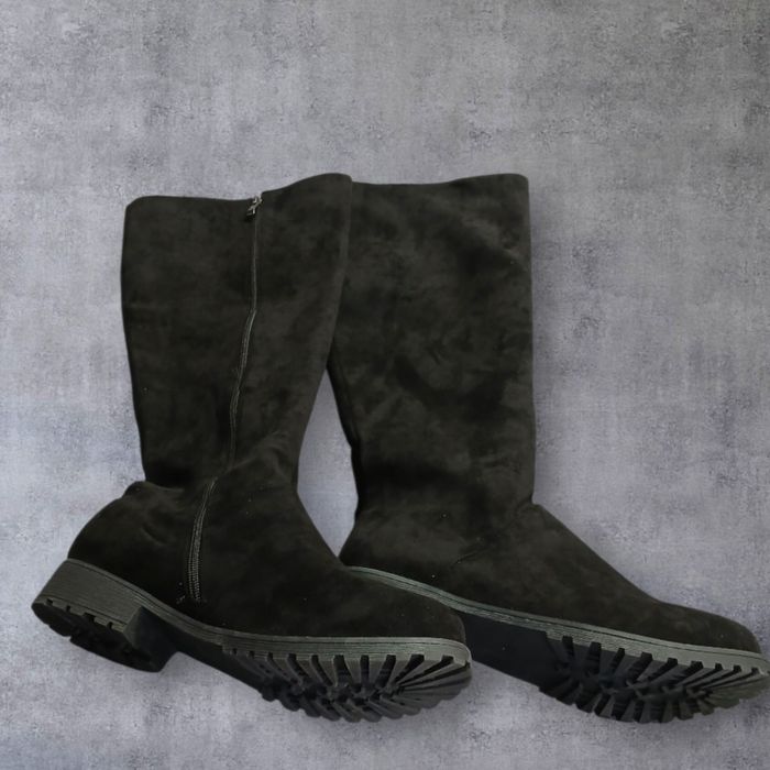 Cizme înalte de damă, negre, cu talpă groasă