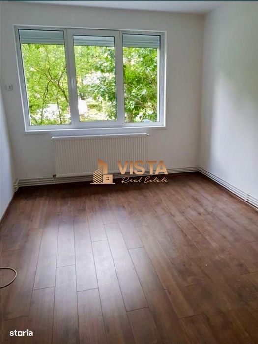 Spatiu comercial  apartament, 68 mp, 3 camere, 154900 Euro.
