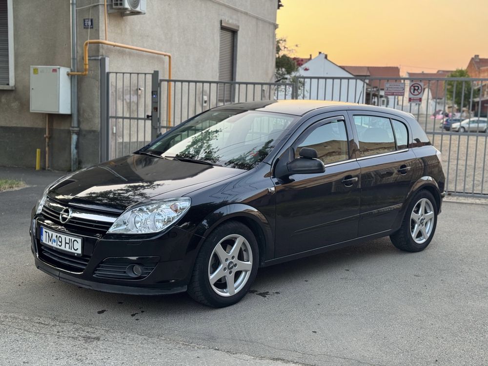Opel Astra H 2004
