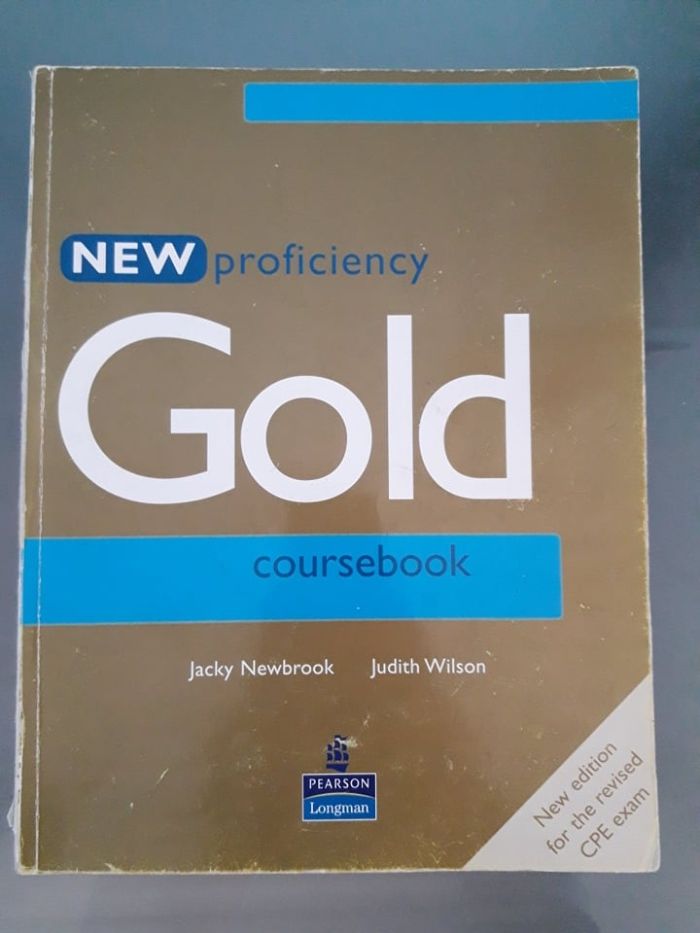 Продавам учебник и уч. тетрадка по Англ. език CAE New proficiency Gold
