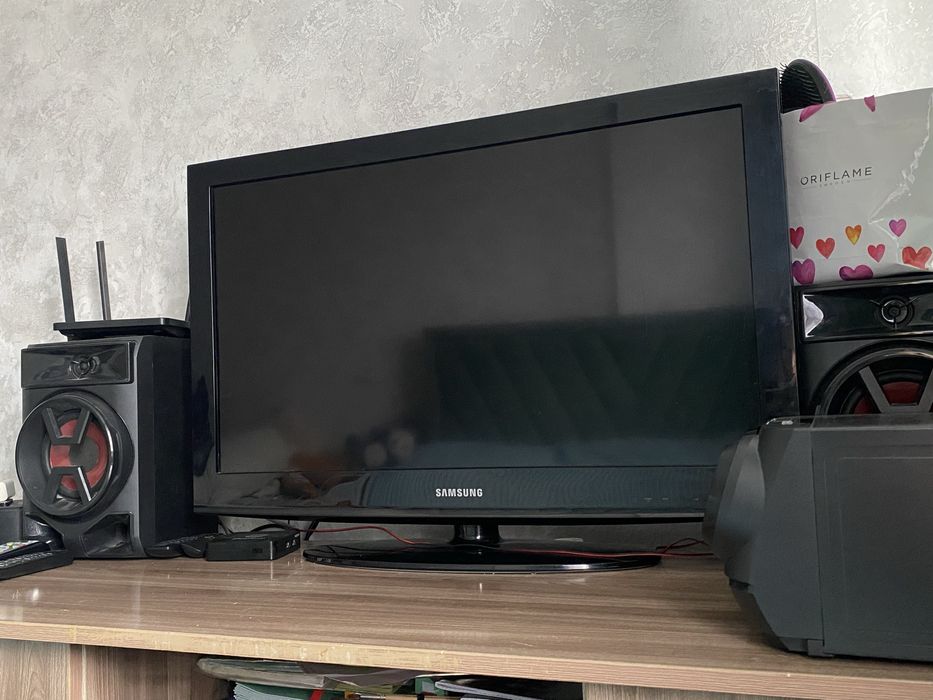 Продам Samsung телевизор