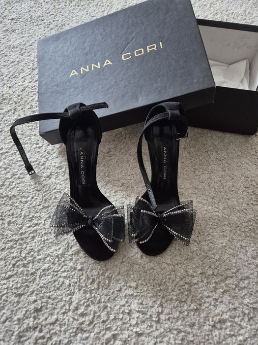 Sandale elegante negre 35 Anna CORI