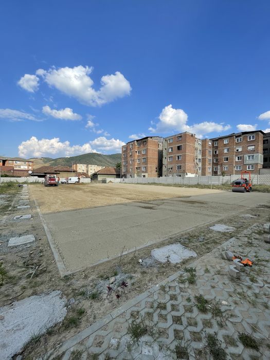 De Inchiriat cilindru compactor 3,4tone si talpa compactoare 190kg