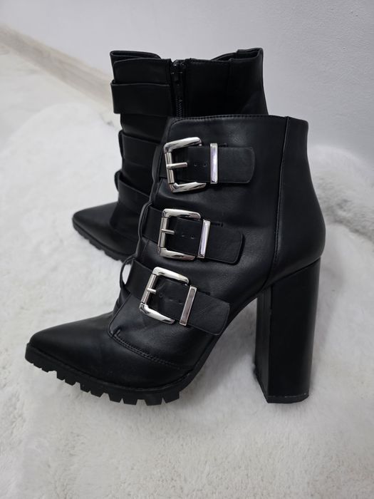 Дамски обувки, боти, ботуши Asos, Tendenz и други
