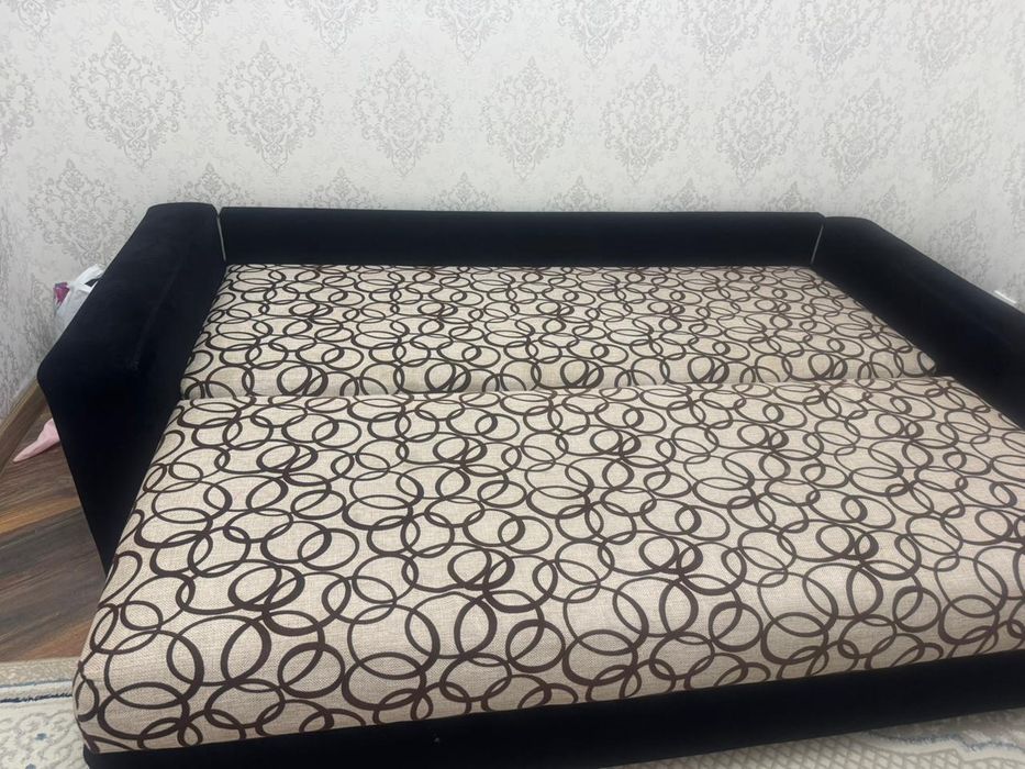 Продам диван раздвижной