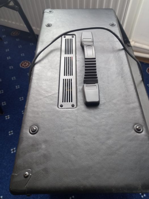 Statie chitara bass LANEY