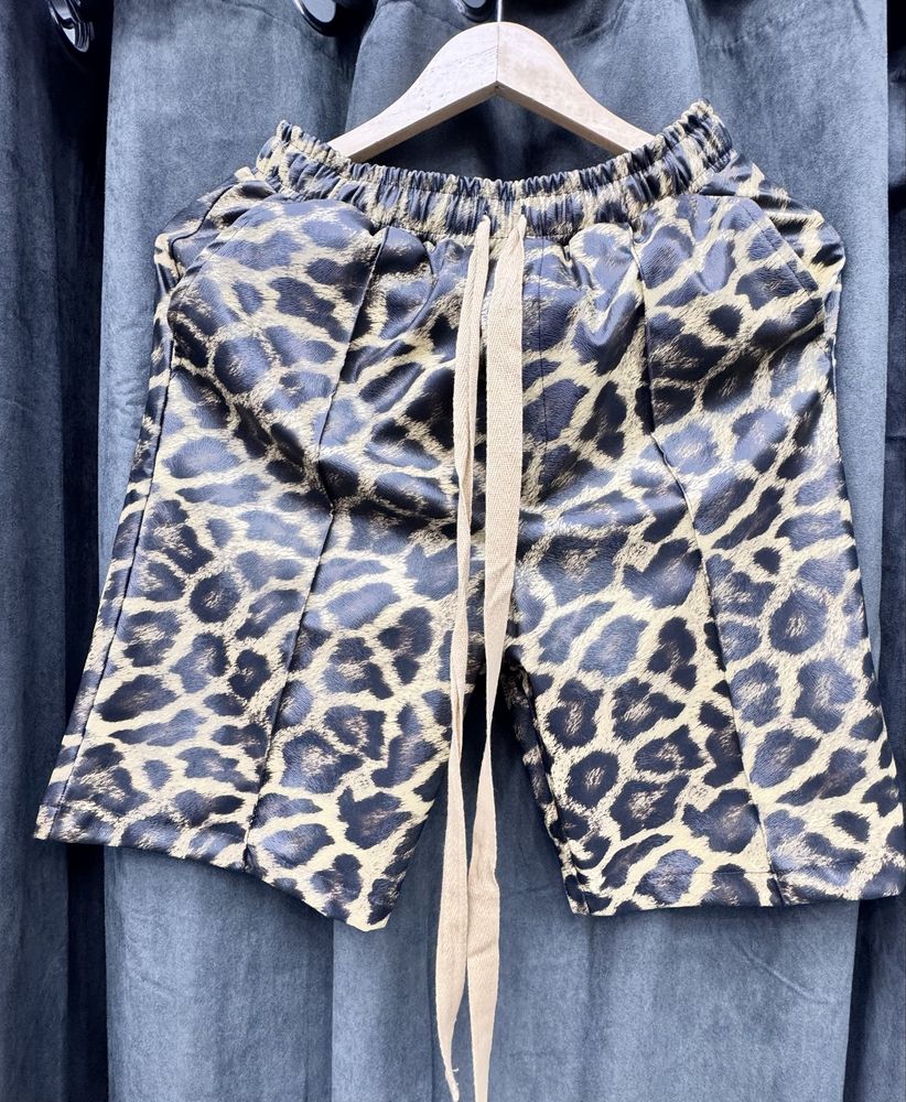 Compleuri Casual animal print!Piele ,calitate superioara!