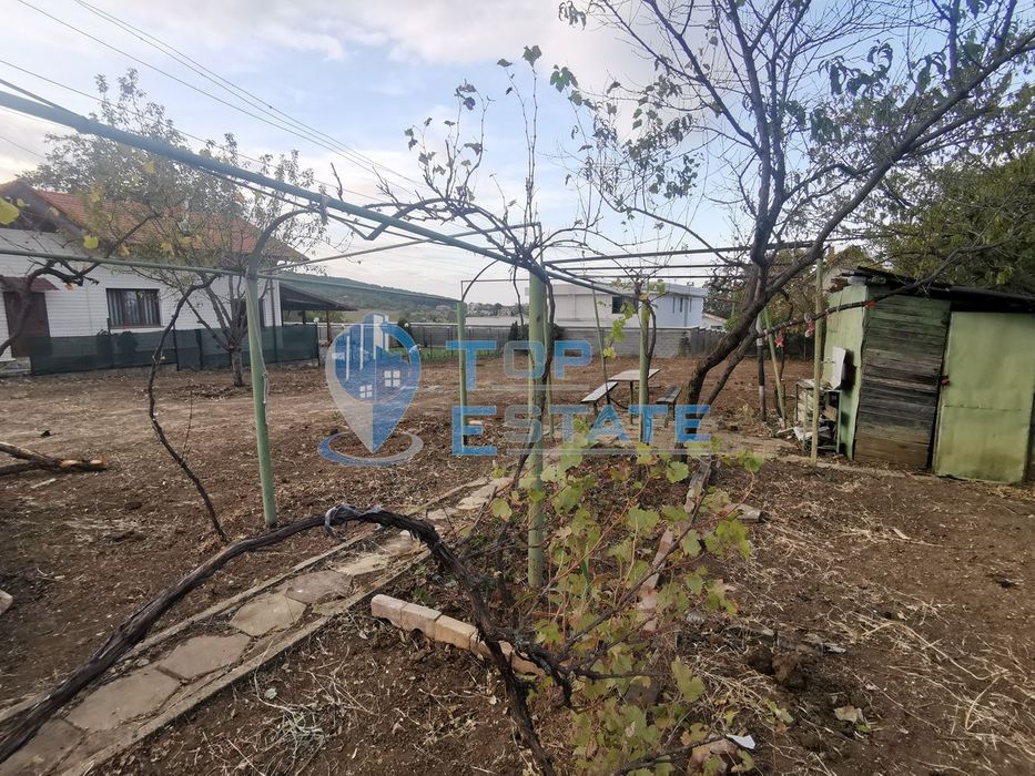 Парцел с ток и вода в местност Арбанашко бърдо