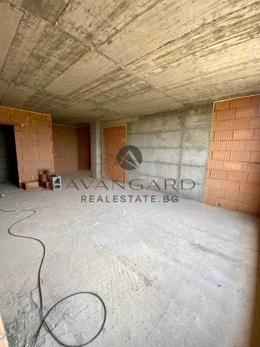 Продава се Двустаен апартамент в Пловдив, Беломорски - 77 кв.м за 969 €/кв.м - Снимка #1