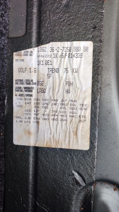 Голф 5 1.6 102 к.с на части