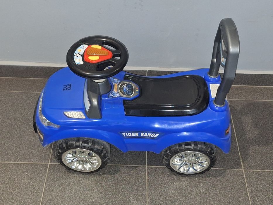 Детско камионче Moni