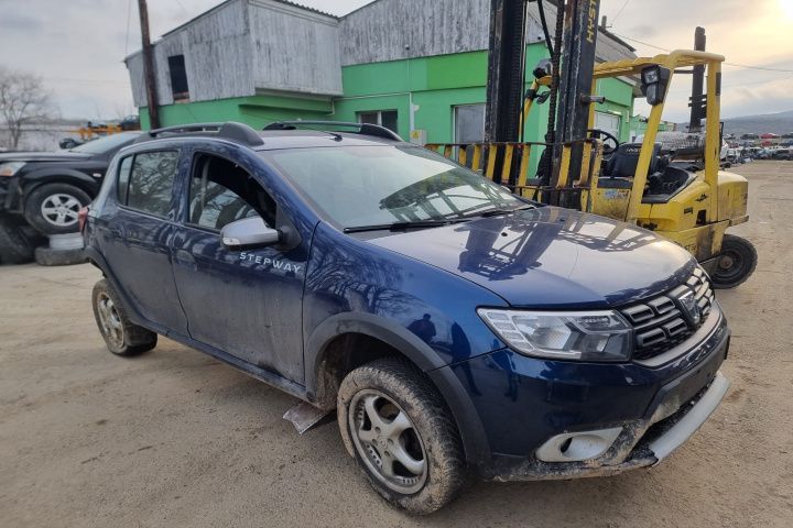 bara fata capota trager armatura far stanga dreapta grila alternator electromotor timonerie caseta directie motoras ansamblu stergatoare  macara motoras geam Dacia Sandero 2 stepway facelift motor 1.5dci dezmembrez