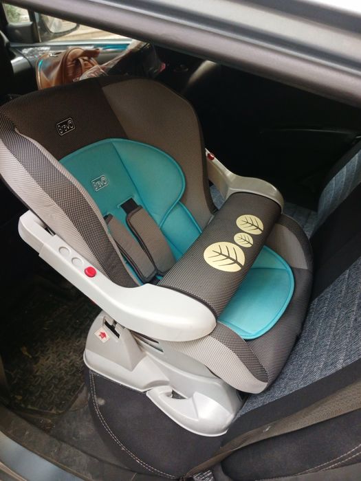Автокресло с рождения до 18 кг, с бампером