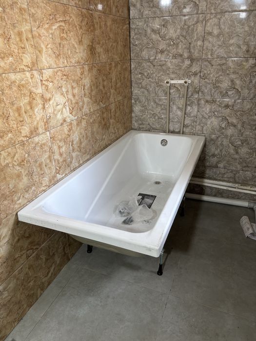 Ванная новая акриловая