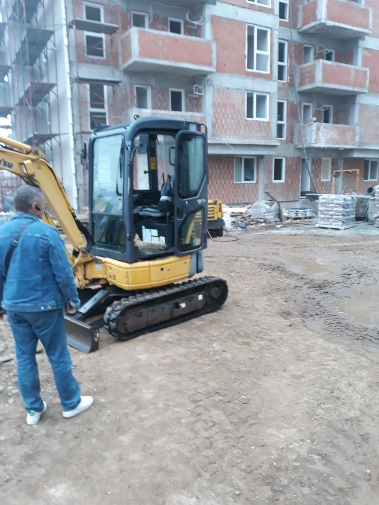 Bobcat si mini excavator .De închiriat