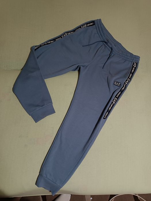 Pantaloni EA7 Noi