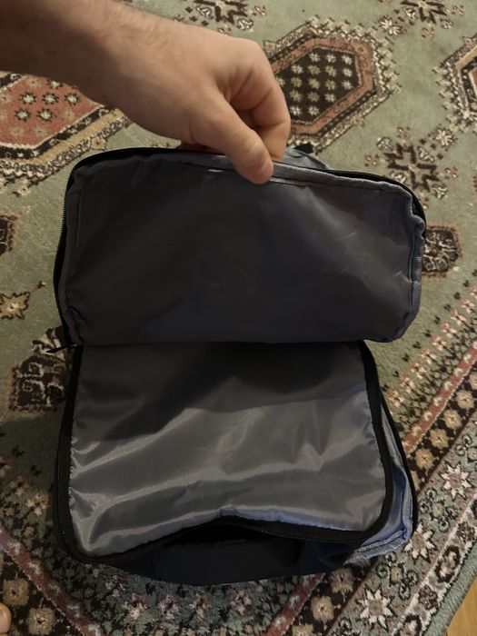 Rucsac f usor pentru zbor cu buzunare si loc pt pantofi