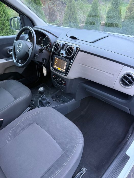 Dacia Lodgy 7 locuri 1.5dci 110cp 6 viteze EURO 5 Navi aer conditionat