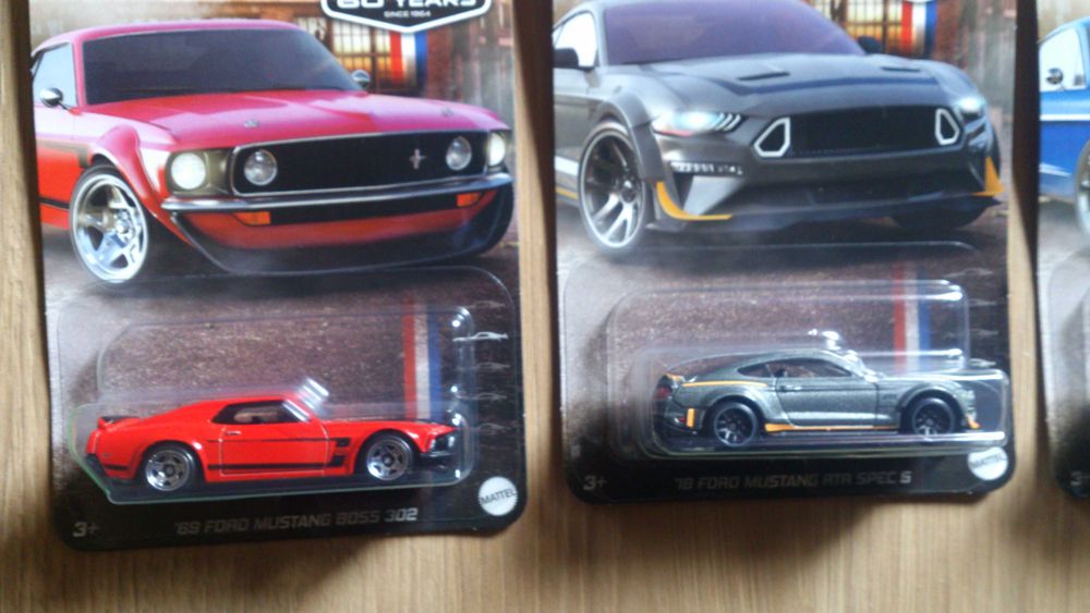 Hot Wheels Silver Series Mustang 60 Year Anniversary set Форд Мустанг