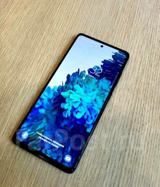 Продам Samsung Galaxy S20Fe в отличном состоянии.