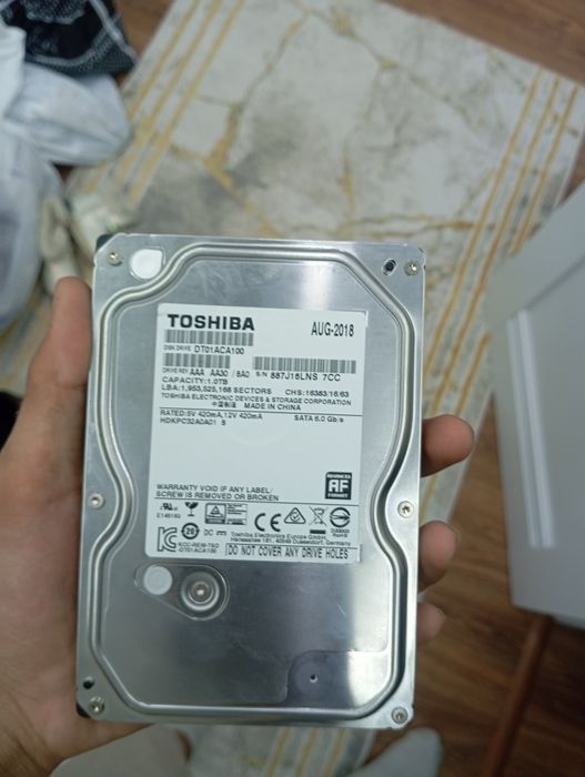 Hdd диск на 1терабайи