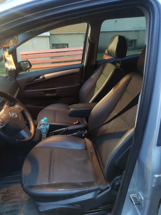 Opel Zafira 2.0. 120hp