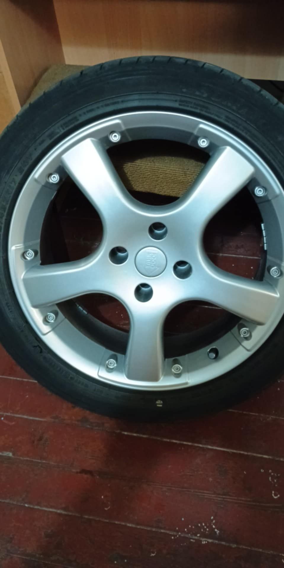 Продавам Летни гуми с алуминиеви джанти 17"