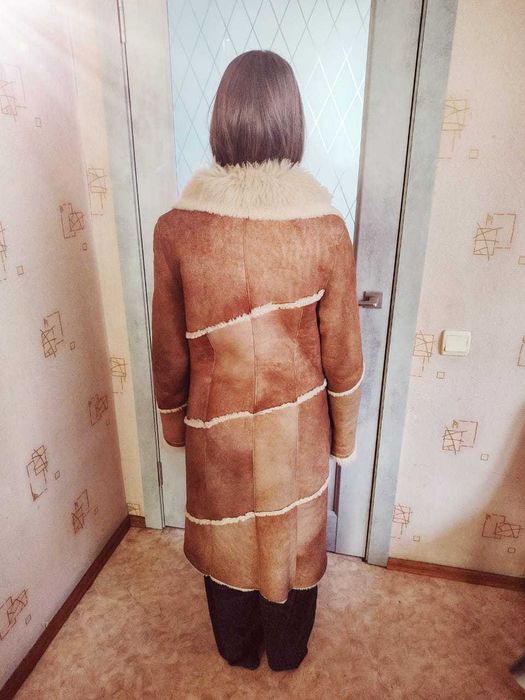 Продам дублёнку женскую
