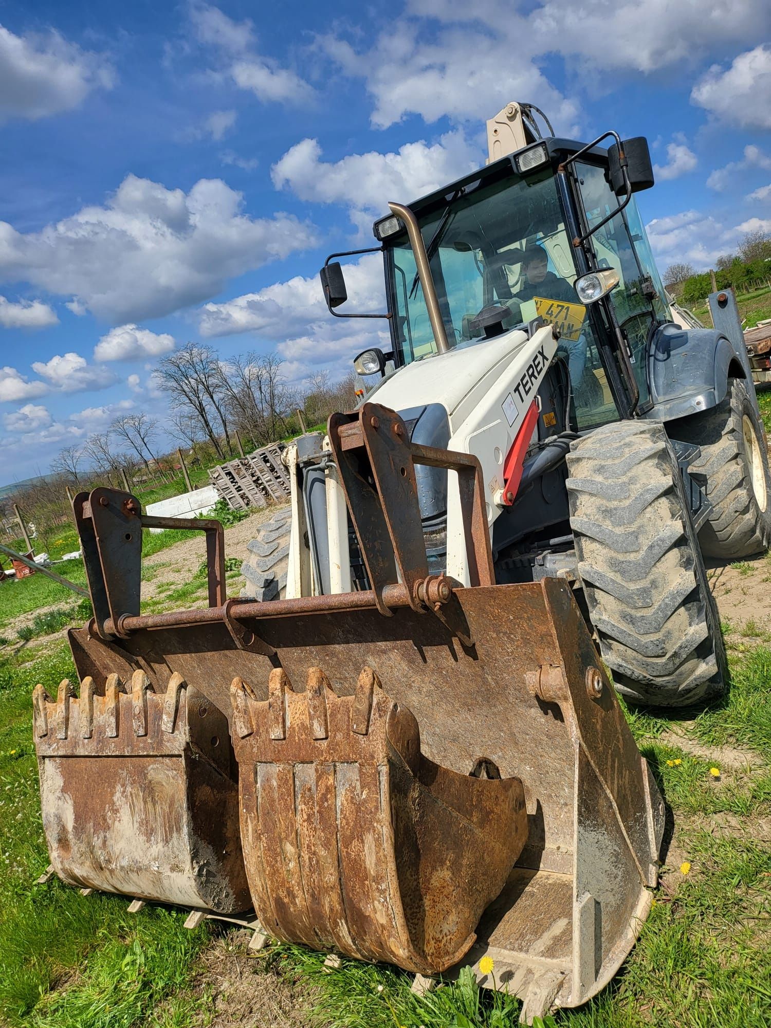 Buldoexcavator Terex 4 CX