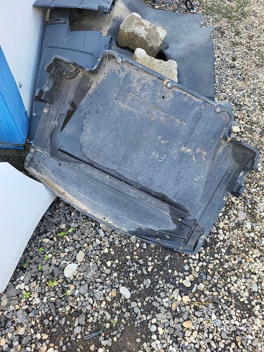 Scut motor bmw e46 in stare perfecta