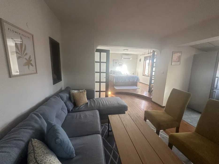 Дава се под наем Тристаен апартамент в Бургас, Братя Миладинови - 86 кв.м за 375 € - Снимка #1