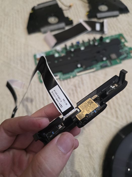 Части за Samsung Odyssey OLED G8