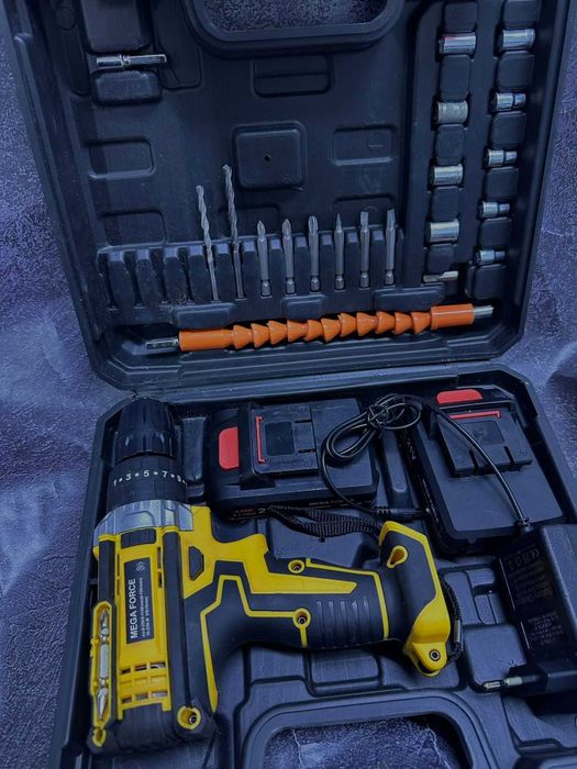 Шуруповерт Mega Force (Аксу)